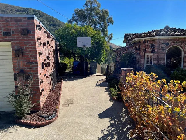 2243 Santa Ynez Avenue, San Luis Obispo, California 93405
