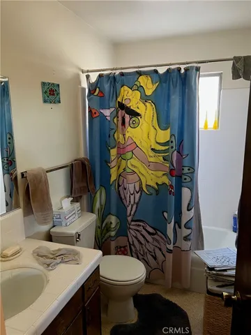 Studio bathroom
