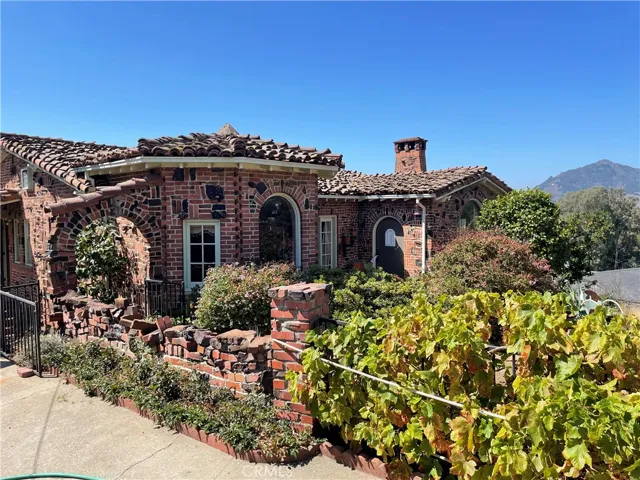 2243 Santa Ynez Avenue, San Luis Obispo, California 93405