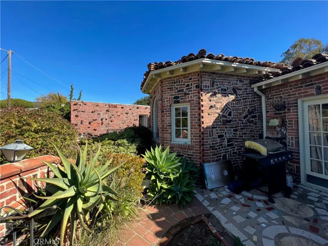 2243 Santa Ynez Avenue, San Luis Obispo, California 93405