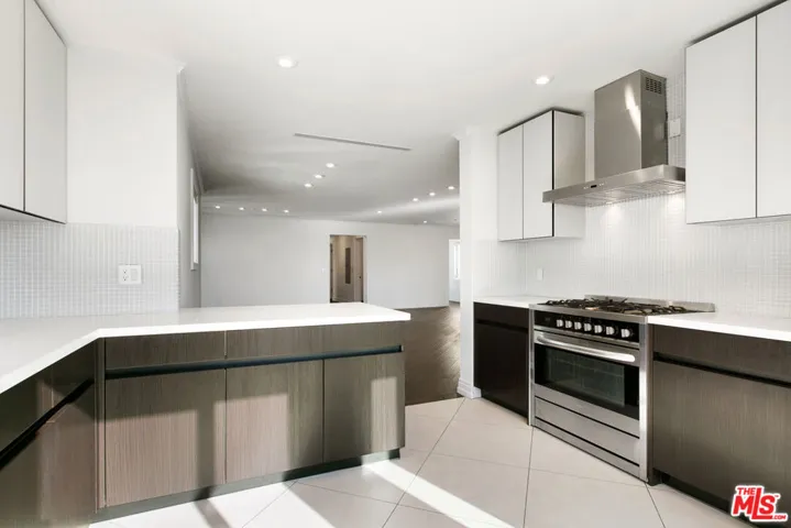 1211 9th 300, Santa Monica, California 90401