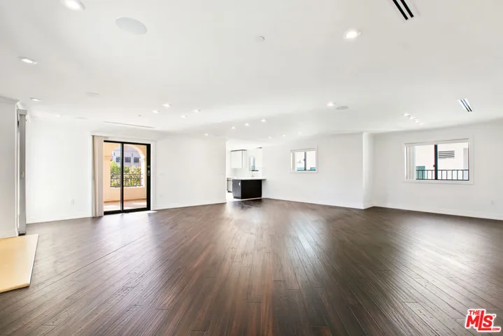 1211 9th 300, Santa Monica, California 90401