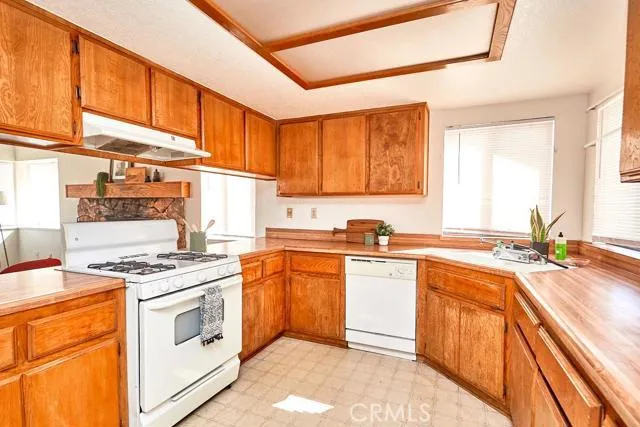 26518 Oar Lane, Helendale, California 92342