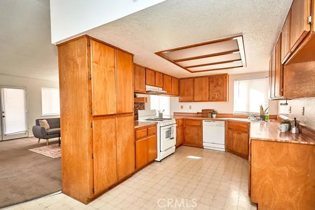26518 Oar Lane, Helendale, California 92342