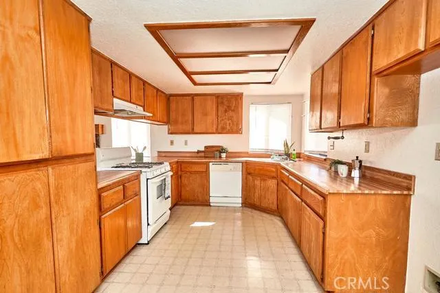 26518 Oar Lane, Helendale, California 92342