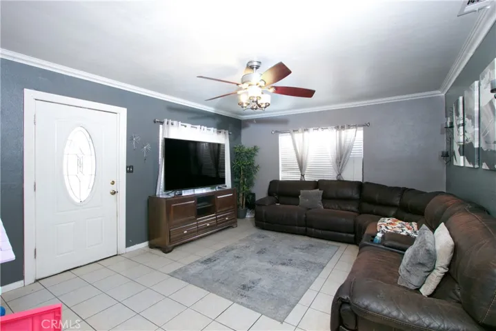 446 E 2nd Street, San Jacinto, California 92583