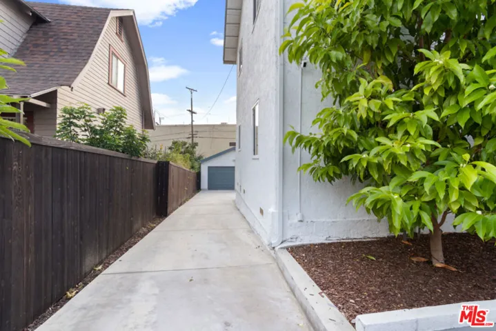 2538 Elsinore Street, Los Angeles, California 90026