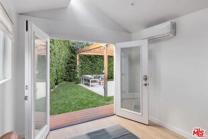 2538 Elsinore Street, Los Angeles, California 90026