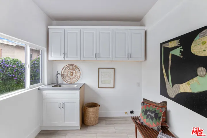 2538 Elsinore Street, Los Angeles, California 90026