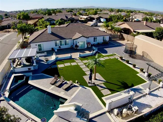910 Hereford, Perris, California 92571