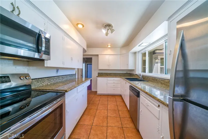 1023 Cartagena Street E, Long Beach, California 90807
