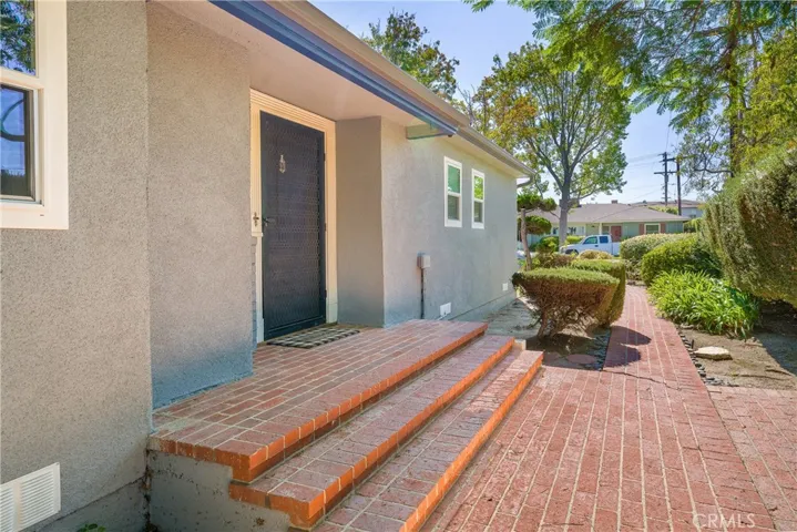 1023 Cartagena Street E, Long Beach, California 90807