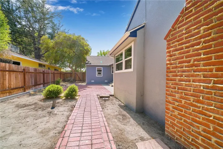1023 Cartagena Street E, Long Beach, California 90807
