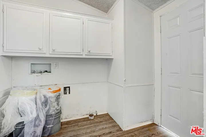 11351 Eaby Road, Phelan, California 92371