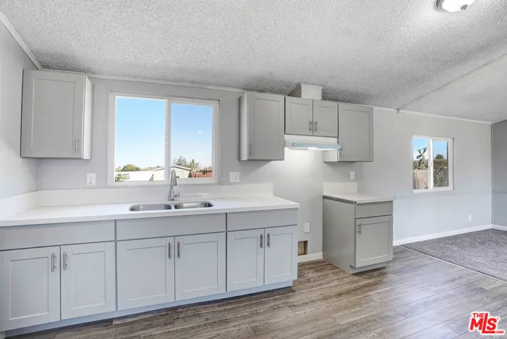 11351 Eaby Road, Phelan, California 92371