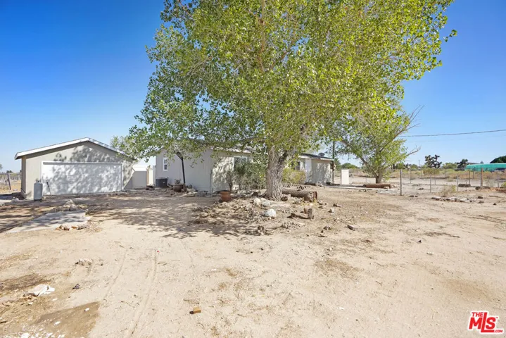 11351 Eaby Road, Phelan, California 92371
