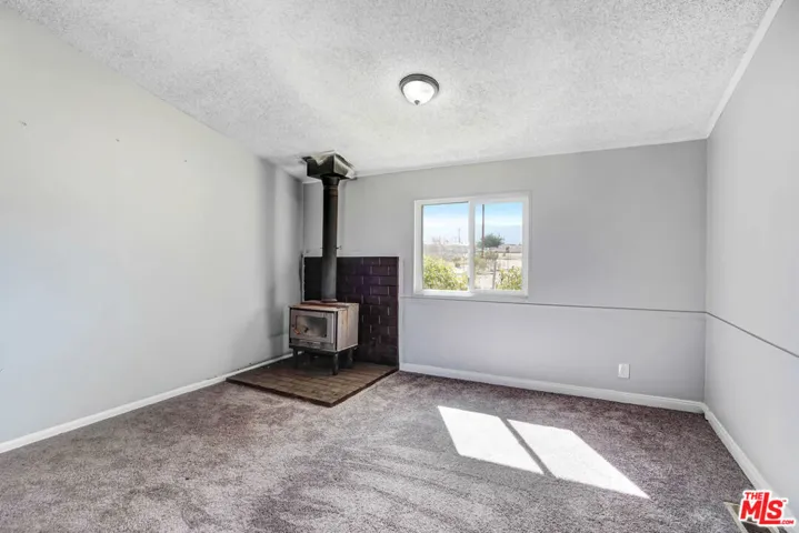11351 Eaby Road, Phelan, California 92371