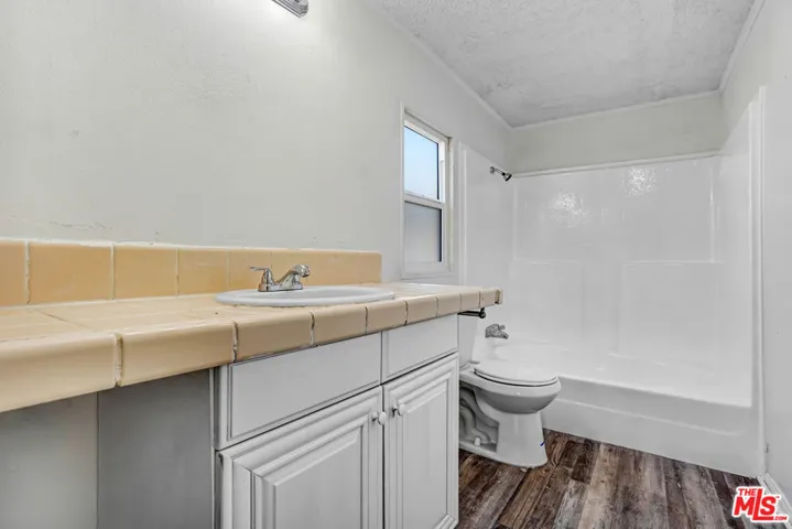 11351 Eaby Road, Phelan, California 92371