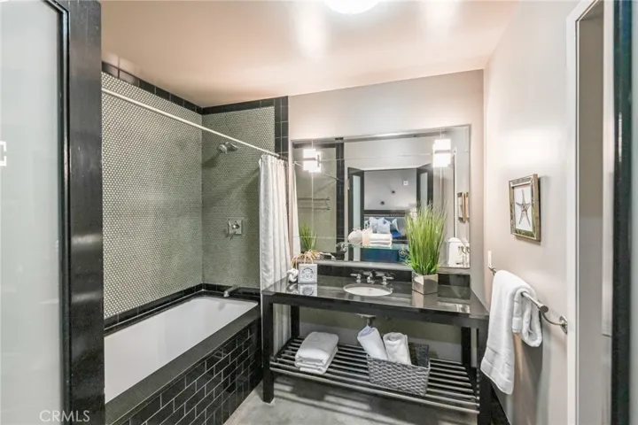 849 S Broadway 102, Los Angeles, California 90014