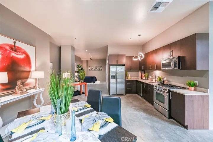 849 S Broadway 102, Los Angeles, California 90014