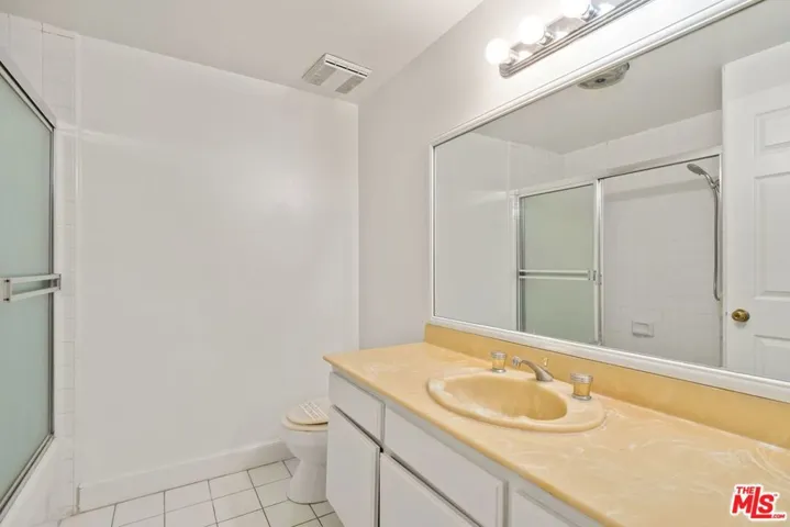 Full bath downstairs