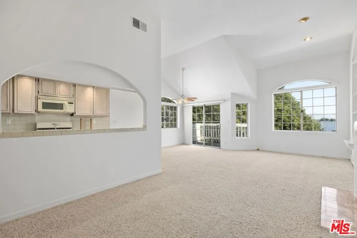 2677 Centinela Avenue 308, Santa Monica, California 90405