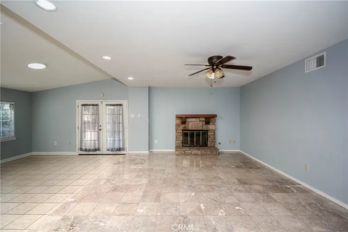 1251 W Banyon Street, Rialto, California 92377