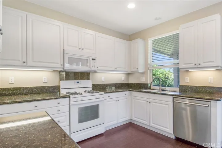 3203 Acaciawood Place, Riverside, California 92503