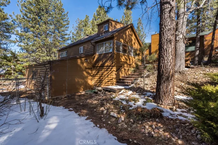 107 Round Drive, Big Bear, California 92315