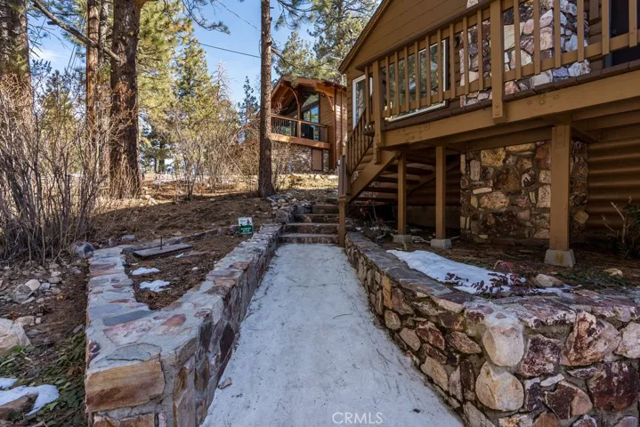 107 Round Drive, Big Bear, California 92315