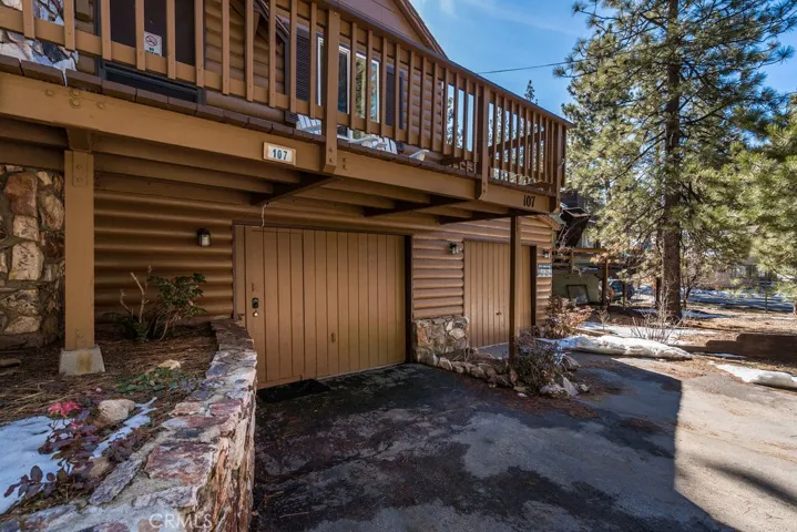 107 Round Drive, Big Bear, California 92315