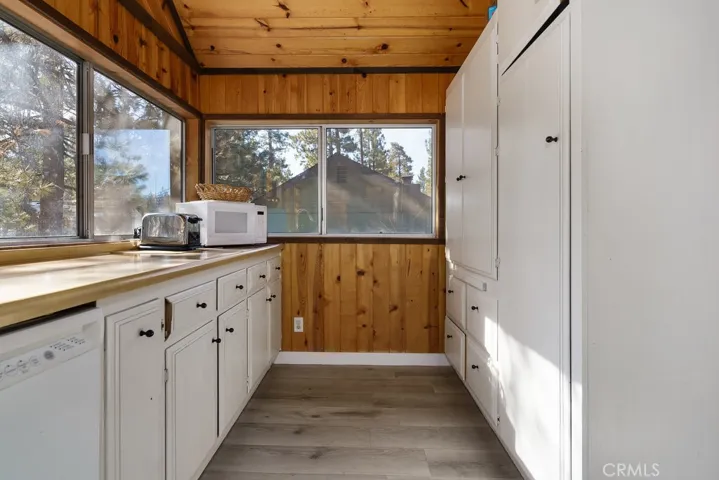 107 Round Drive, Big Bear, California 92315