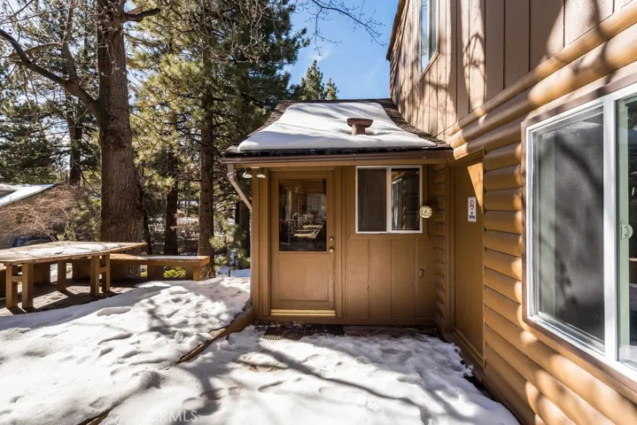 107 Round Drive, Big Bear, California 92315