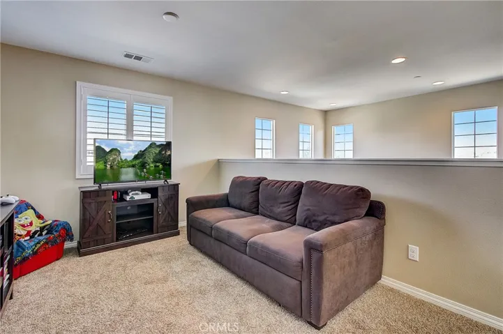 15363 Sugar Cane Lane, Fontana, California 92336