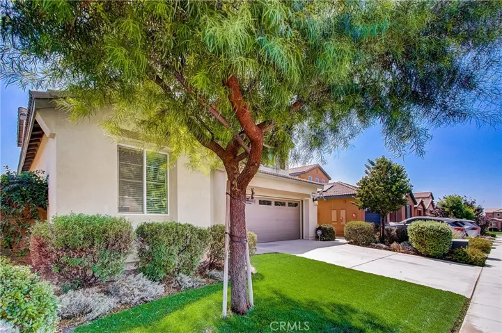 15363 Sugar Cane Lane, Fontana, California 92336