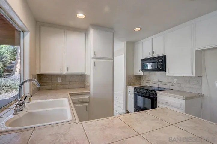 12726 Footman Ct, Poway, California 92064