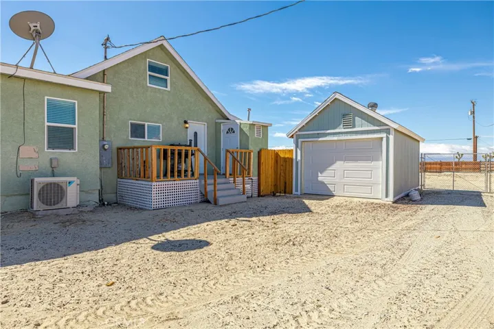 46126 20th Street E, Lancaster, California 93535