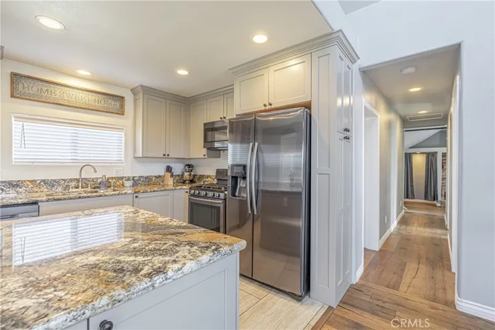 46126 20th Street E, Lancaster, California 93535