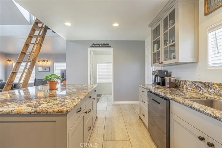 46126 20th Street E, Lancaster, California 93535