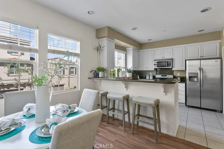 Lots of windows bring in the natural lights.