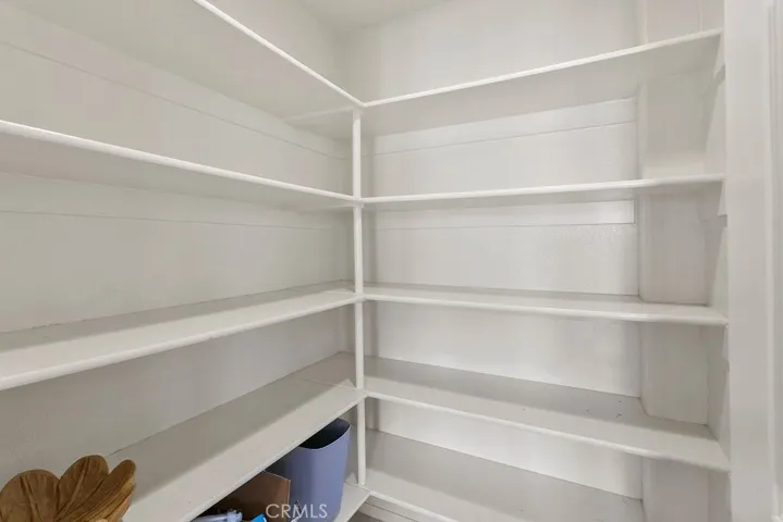 Rare walk in pantry!