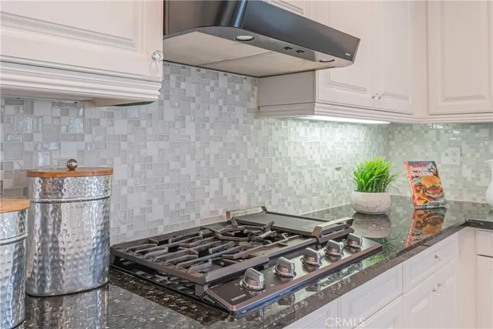 45051 Oakford Court, Temecula, California 92592