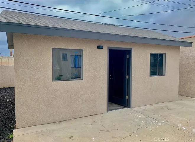 8700 S 10th Avenue, Inglewood, California 90305