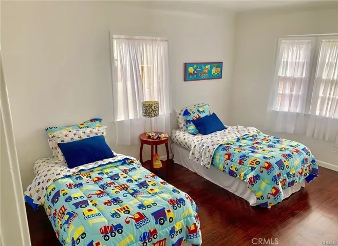 8700 S 10th Avenue, Inglewood, California 90305