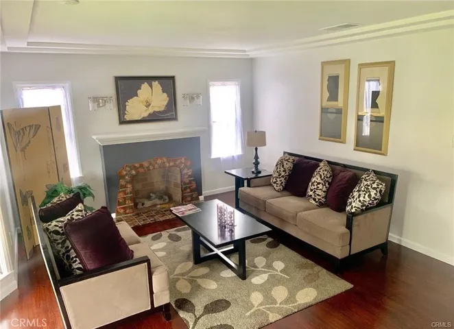 8700 S 10th Avenue, Inglewood, California 90305