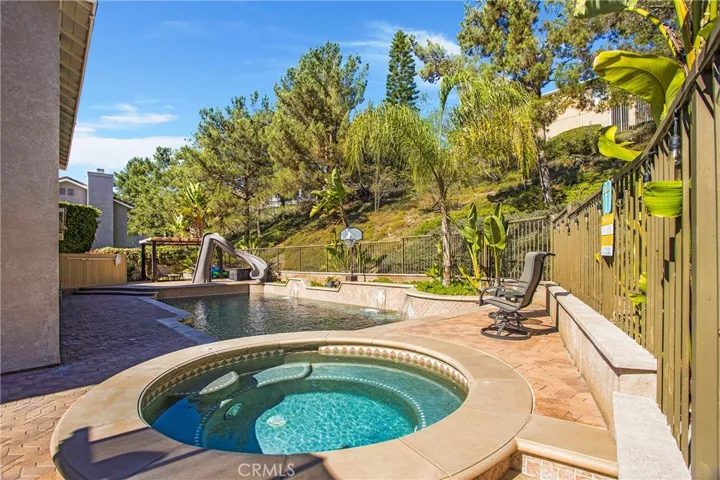 33 Tomahawk Street, Trabuco Canyon, California 92679
