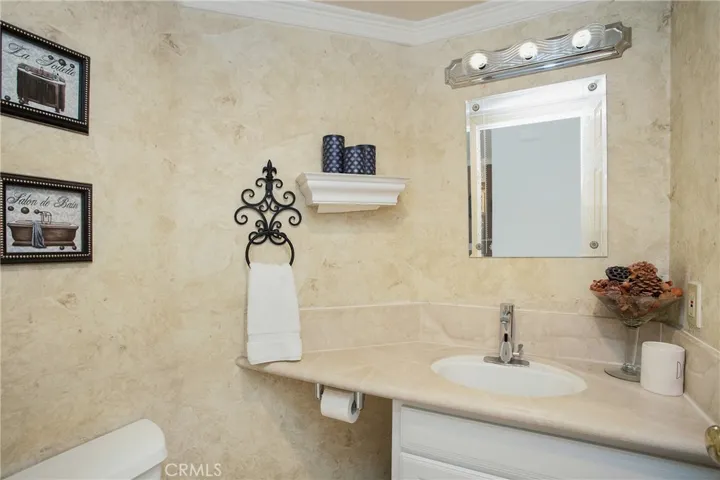 33 Tomahawk Street, Trabuco Canyon, California 92679