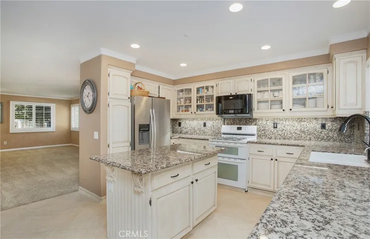33 Tomahawk Street, Trabuco Canyon, California 92679