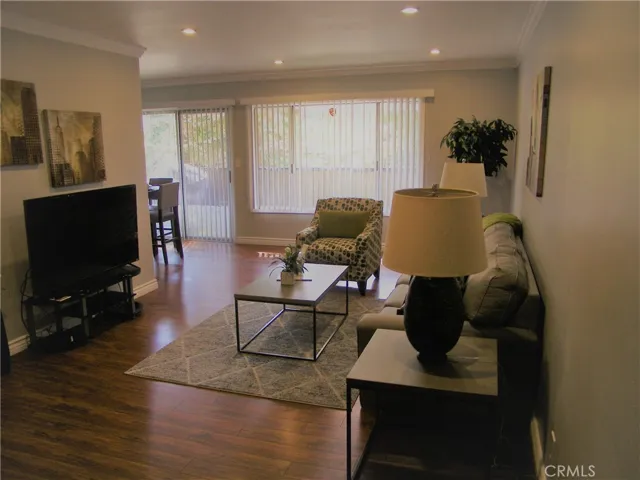 Liv Room Designer Colors