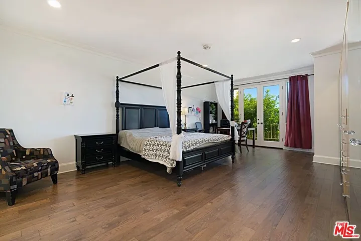 12303 Ridge Circle, Los Angeles, California 90049